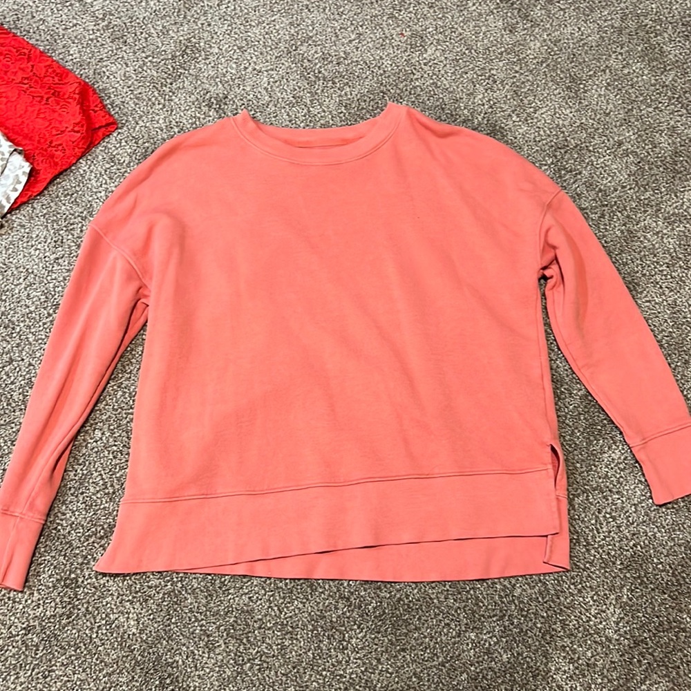 Time and tru crew neck size large